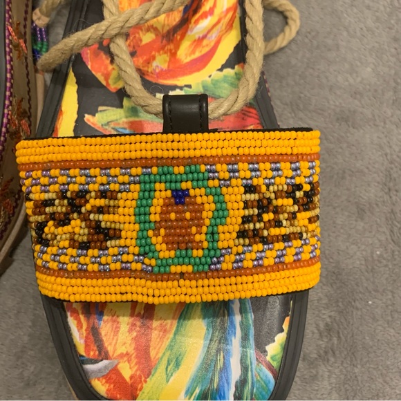 Size 11 Farm Rio Beaded Banana Platform Sandal - Picture 4 of 9